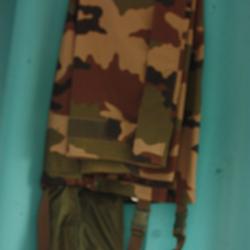 SUR PANTALON ARMEE CHASSE  POUR POSTE PIGEON T 48 BRETELLES FERMETURE ECLAIC SUR L'ENSEMBLE