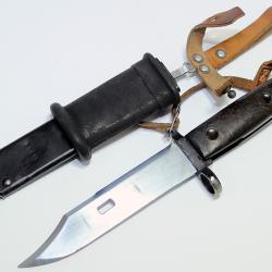 Ba&iuml;onnette polonaise pour fusil automatique AKM 2