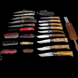 Lot / collection de couteaux