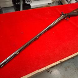 FUSIL A POUDRE NOIRE D'ORIGINE / COMPLET EN BON ETAT AVEC CROSSE SCULPTE