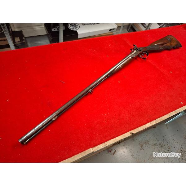 FUSIL A POUDRE NOIRE D'ORIGINE / COMPLET EN BON ETAT AVEC CROSSE SCULPTE