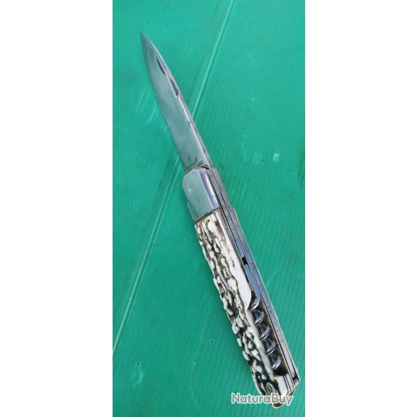 ANCIEN  COUTEAU PLIANT  TROIS FONCTIONS  :  "  BARGOIN  L ENCLUME "  .  THIERS  DEPUIS  1859  .