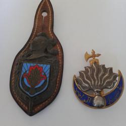 LOT DE DEUX INSIGNES 10 &egrave;me LEGION DE GENDARMERIE DEPARTEMENTALE MILITAIRE ALG&Eacute;RIE