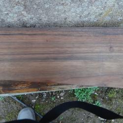 vends &eacute;bauche noyer pour crosse, beau noyer limousin plus de 25 ans de s&eacute;chage.