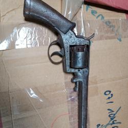 Revolver Adams a restaurer