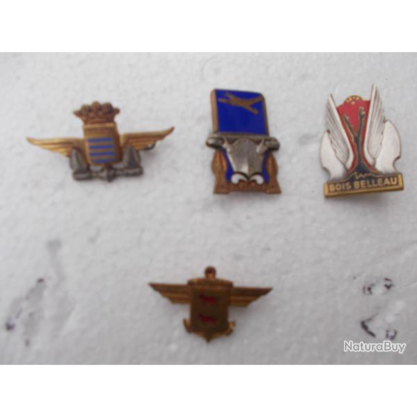 lot de 4  insignes porte-avions WWII,�tat neuf