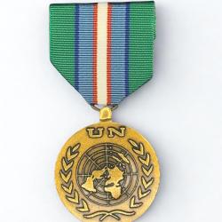 (103.001) M&eacute;daille ONU maintien de la paix Cambodge Apronuc - Untac