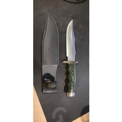 Poignard "BUFALO" MUELA 17 cm lame inox manche micarta noir