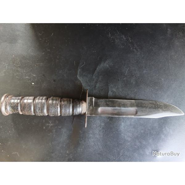 Vend couteaux de combat camillus