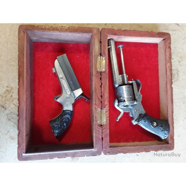 Tr�s Beau coffret en bois massif  sculpt� . Travail artisanal soign�. Tr�s solide.Iint  17,3x10