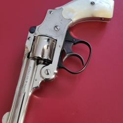 Smith&Wesson 32 short safety hammerless troisi&egrave;me mod&egrave;le