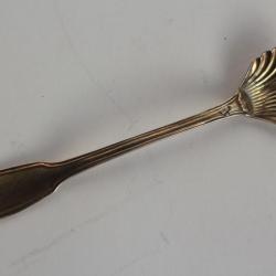 Cuill&egrave;re &agrave; sel argent dor&eacute; vermeil XVIIIe si&egrave;cle