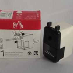 CARAN d'ACHE Taille crayon blanc n&deg;466