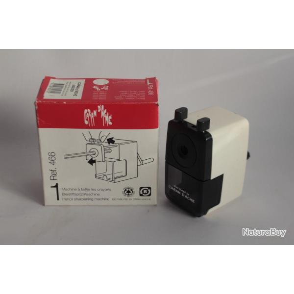 CARAN d'ACHE Taille crayon blanc n�466