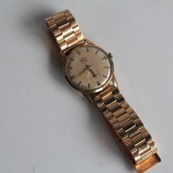 Montre bracelet m&eacute;canique Haste de luxe Suisse