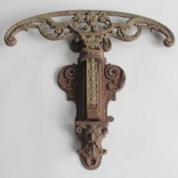 Porte-manteau mural pliant fonte