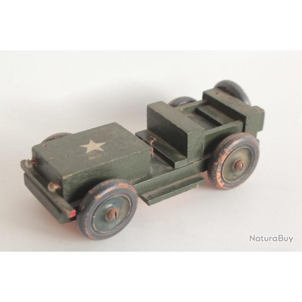 Ancien jouet bois voiture Jeep am�ricaine WWII