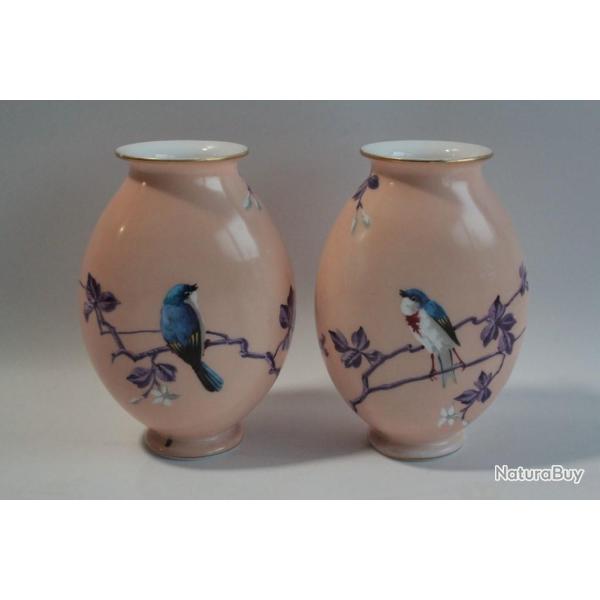 Paire Vases opaline Oiseau et fleurs peint main Napol�on III