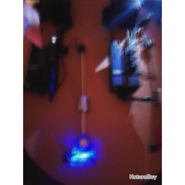 Lot de 4 d�tecteurs DAM + centrale, coque de protection, swingers illumin�s