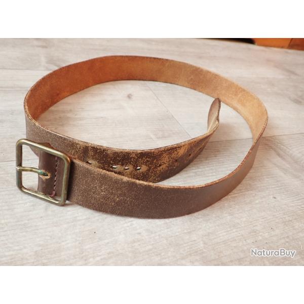 Ceinturon d'officier, ceinture pour le port de l'�tui du pistolet suisse ou de la dague. L : 110 cm