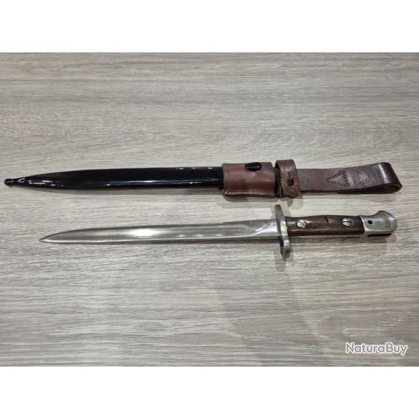 ba�onnette avec �tui et porte-fourreau