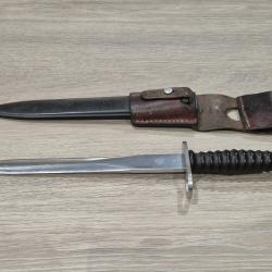 ba&iuml;onnette suisse STG57 avec porte fourreau