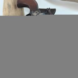 Holster en cuir pour revolvers de type Colt SAA 1873 ou r&eacute;plique 5''1/2. Droitier N&deg;02