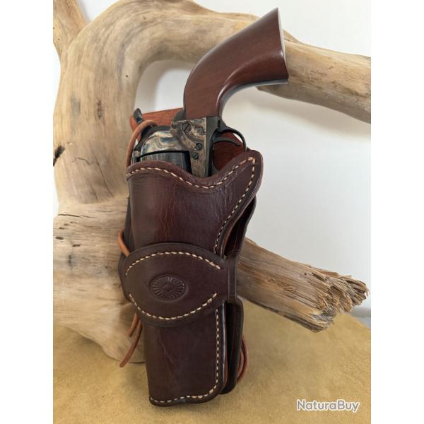 Holster en cuir pour revolvers de type Colt SAA 1873 ou r�plique 5''1/2. Gaucher N�04