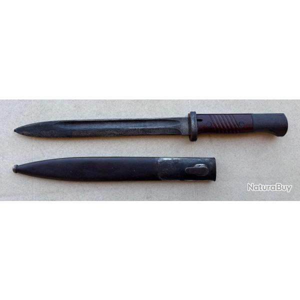 Ba�onnette allemande 84/98 sgx 44 rare poign�e avec rivets.