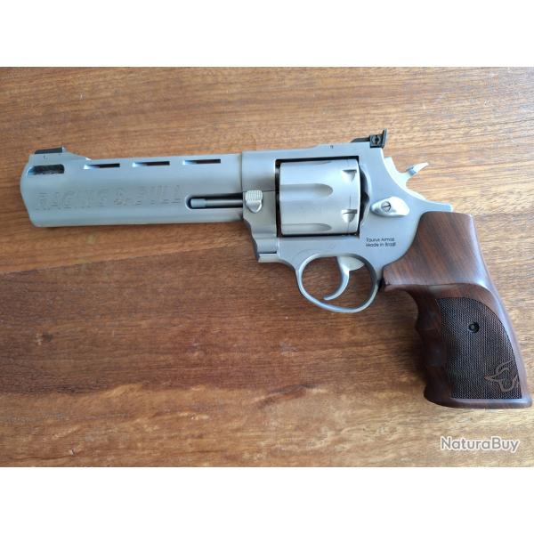TAURUS RAGING BULL. 44