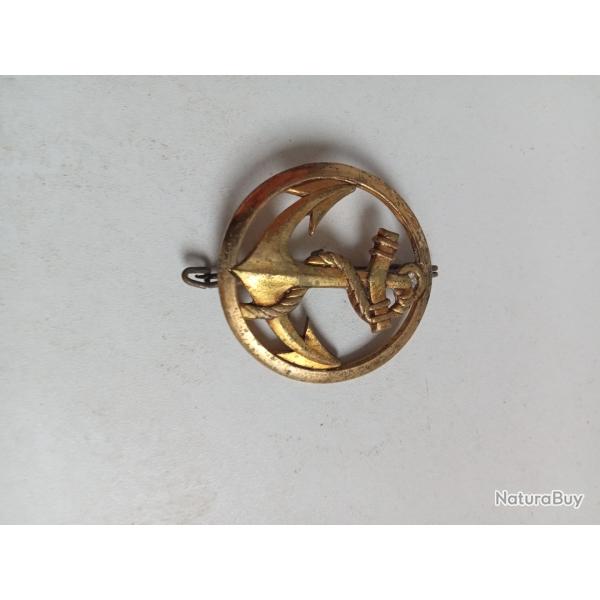 insigne de beret militaire