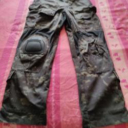 Airsoft Pantalon tactique Emerson Gear W32 + acc&eacute;ssoires