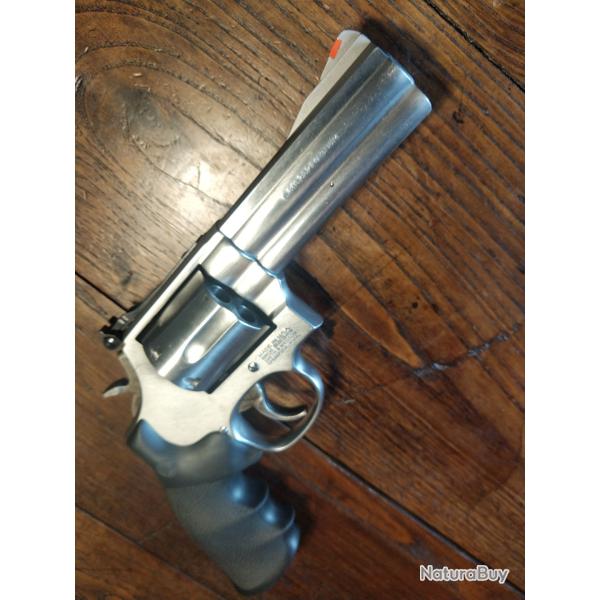 Smith et Wesson 686-4