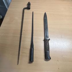 Lot de 3 anciennes ba&iuml;onnettes