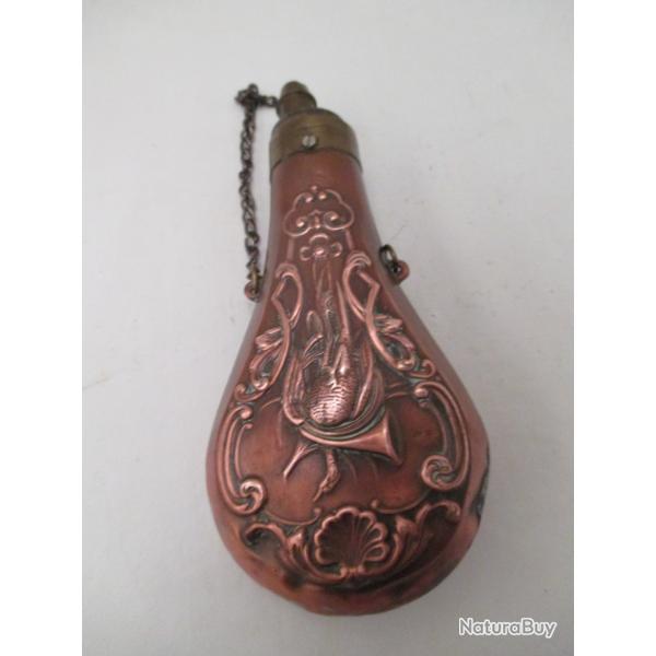 ancienne et tr�s belle poire  a poudre      parfait �tat