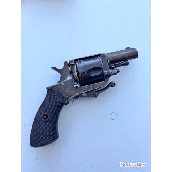 Beau revolver 320