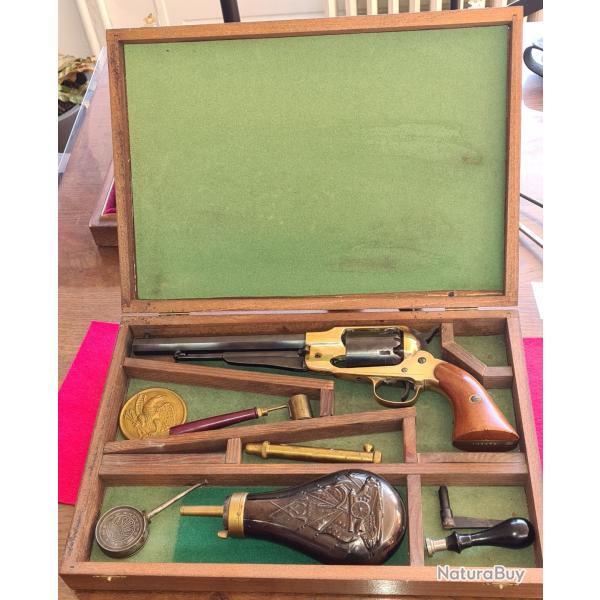 Remington 1858 TEXAS marque COLTMAN Fllipietta CAL 44 code AS ann�e 1987 crosse en Noyer