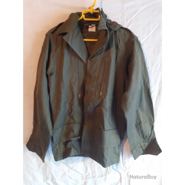 3 Vestes T64 retaill�es (46)