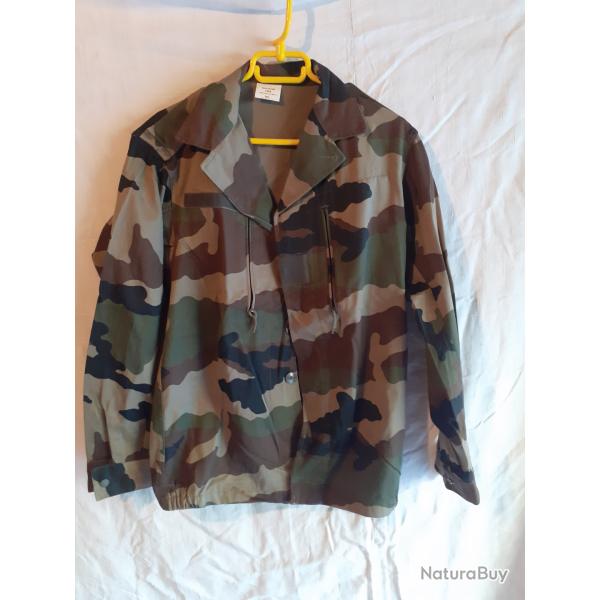 Quatres Vestes F2 CAM 88 L