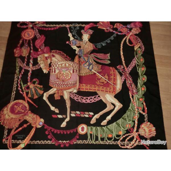 carr� foulard vintage 100% soie hermes paris  cavalier templier 90 X 88 cm