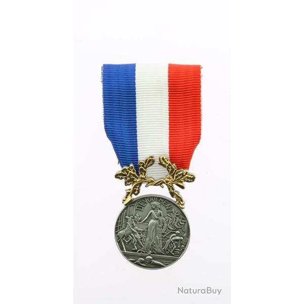 M�daille Acte de Courage et D�vouement Argent 1�re classe