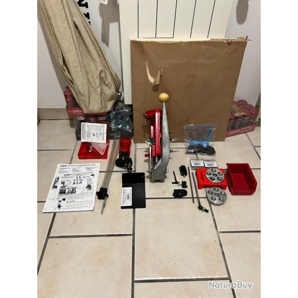 PRESSE LEE LOADMASTER AVEC ACCESSOIRES ET 3 SHELLPLATE 9X19MM, 357 ET 44 MAGNUM LIRE LE DESCRIPTIF