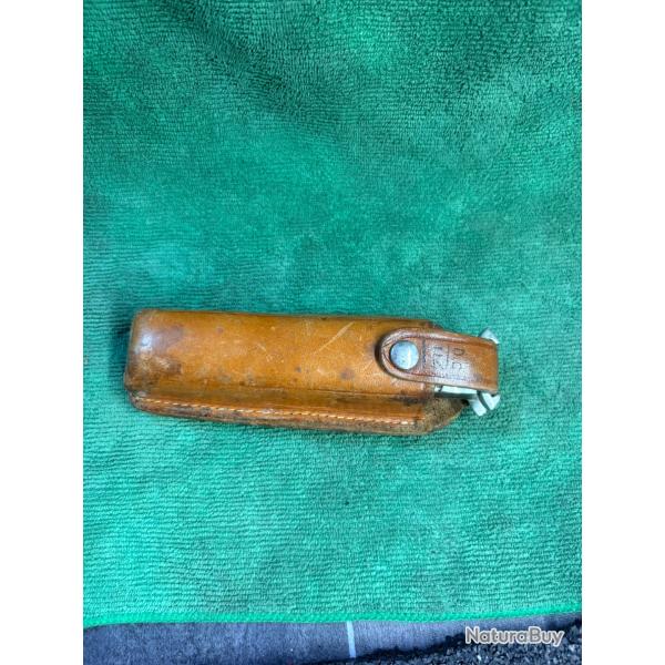 (Couteau) outil, objet traditionnel ?