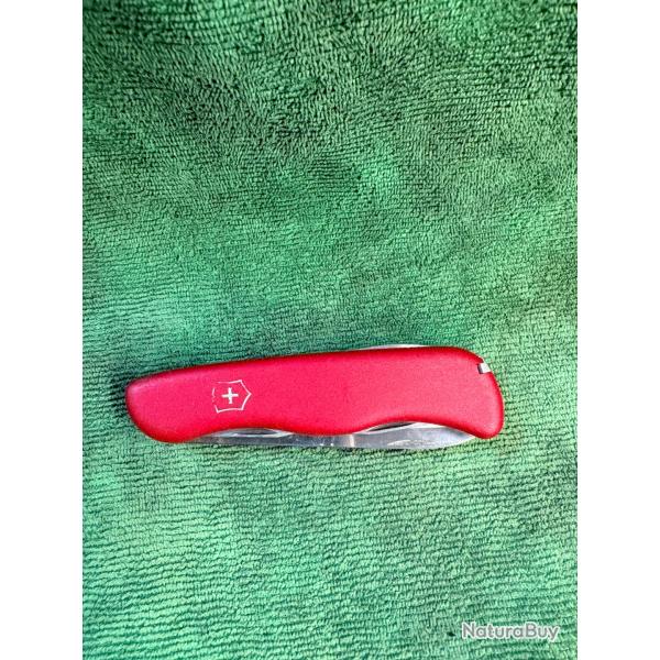 Couteau suisse victorieux