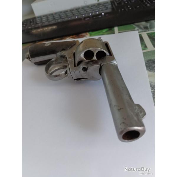 gros bulldog, cal 450.