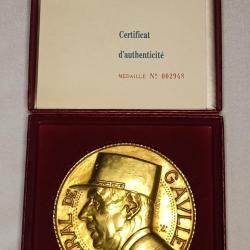 M&eacute;daille de table g&eacute;n&eacute;ral de gaulle 1890/1970