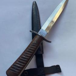 Poignard de tranch&eacute;e allemand WW1 double tranchant