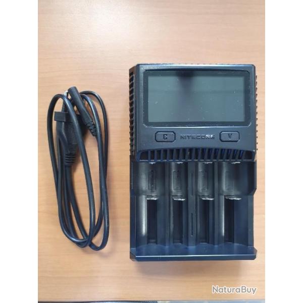 Chargeur NITECORE 4 accus - NCSC4 - SUPERB CHARGER 4