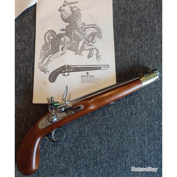 Grand pistolet � silex et chargement par la bouche, monomatricule et tout en acier bois et laiton
