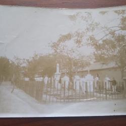 Photo ancienne cimeti&egrave;re militaire fran&ccedil;ais  de concession en chine